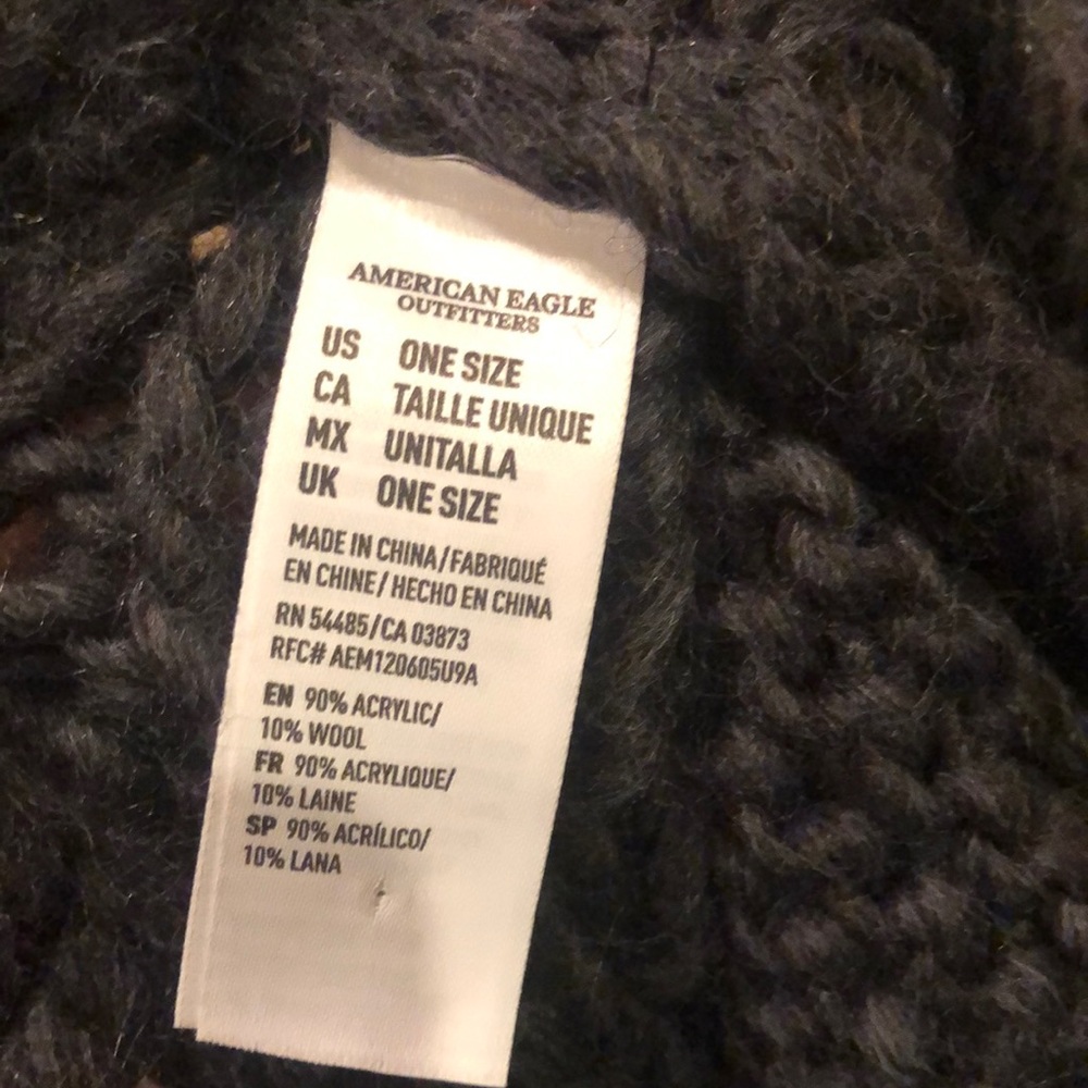 Grey Loop Scarf - Picture 2 of 2